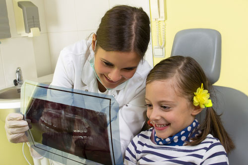 Give Your Child the Benefit of a Back-to-School Dental Checkup